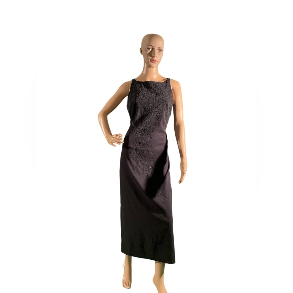 CDC PETITES Women’s Size 10 Black Embroidered Evening Sleeveless Maxi Dress